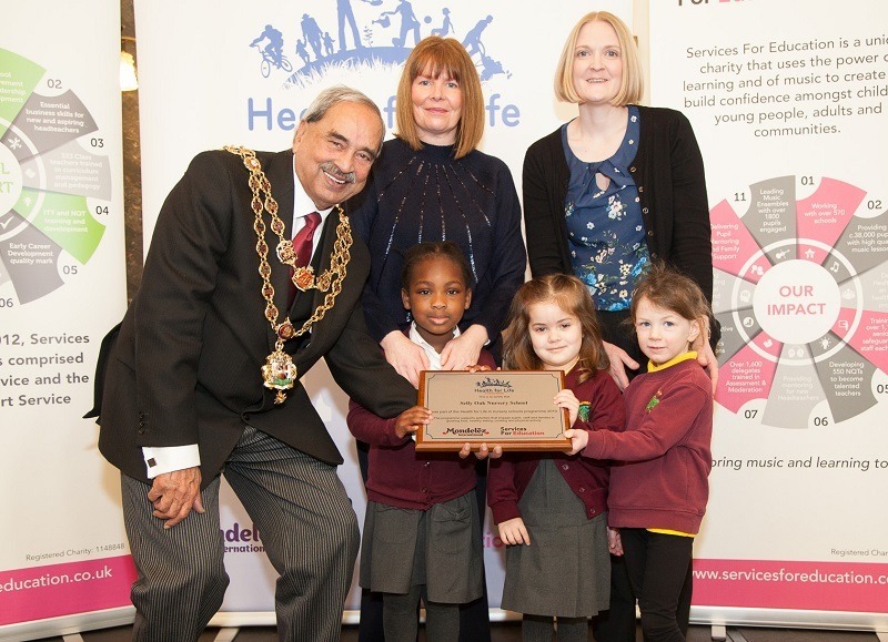 Health-for-Life-award-with-LM.jpg