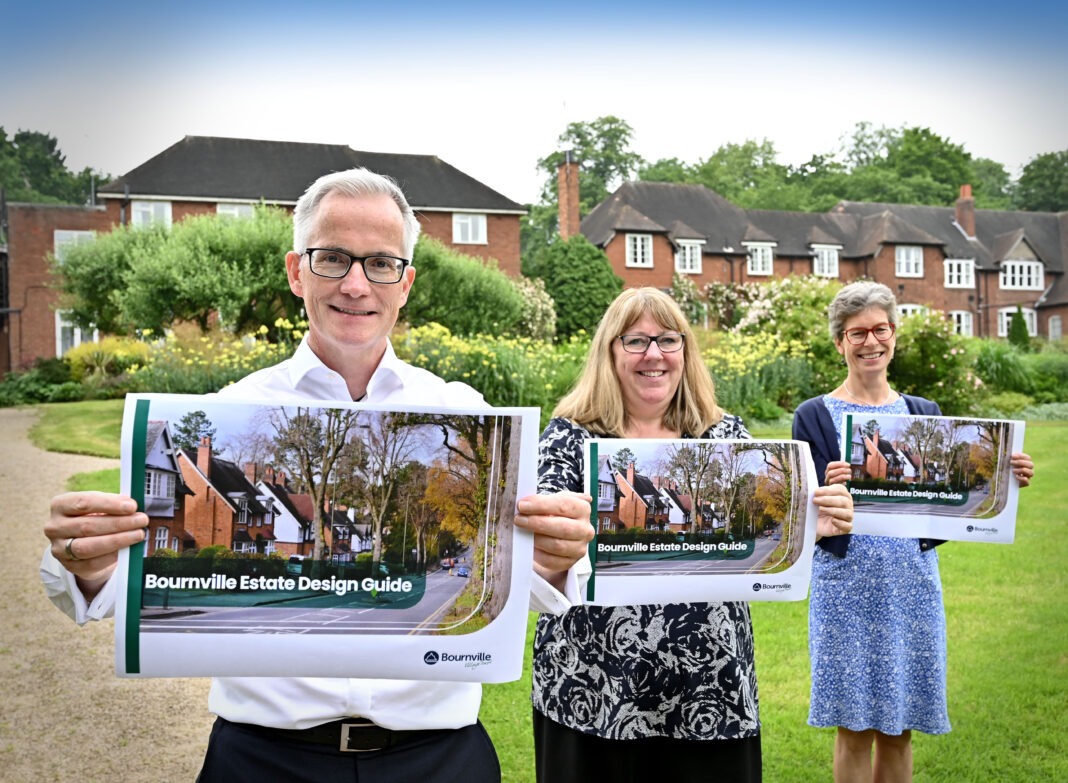 L-R Pete Richmond, Tracey Rowe and Alison McKittrick all BVT